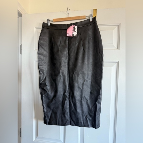 BAD GIRL PENCIL SKIRT IN VEGAN LEATHER - VIXEN BY MICHELINE PITT XL - Picture 3 of 6